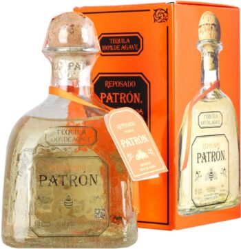 Tequila Reposado Patron u maloj prozirnoj boci 0,7l i originalnom ambalažom narančaste boje.