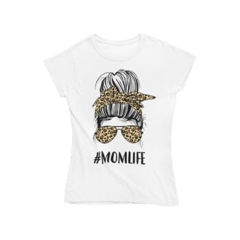 Bijela majica sa slikom.