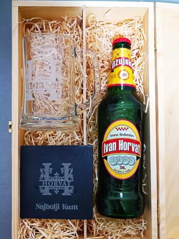 Drvena kutija sa pivom, podloškom za pivom i kriglom